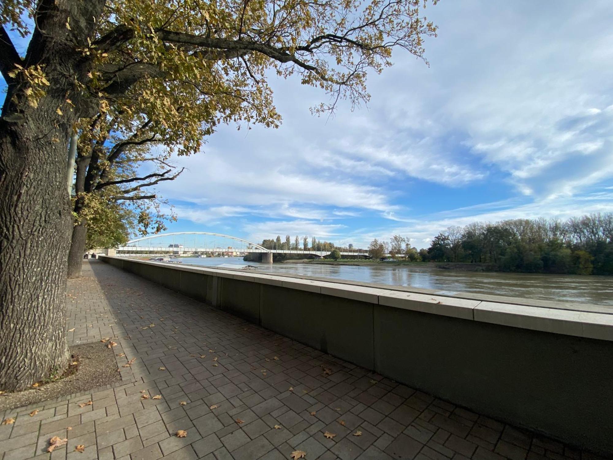 Romantic Riverview Bestern Szeged Exterior foto
